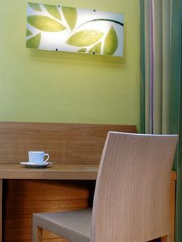Business & Budget Hotel Tessin München Buitenkant foto